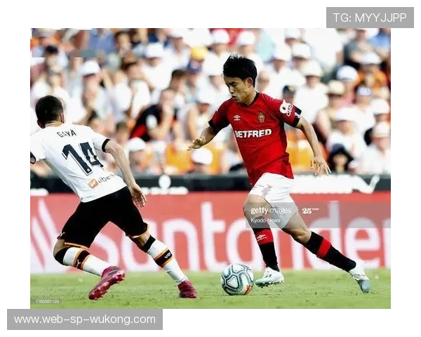 久保建英：小空间摆脱与连续变向成为标志技术