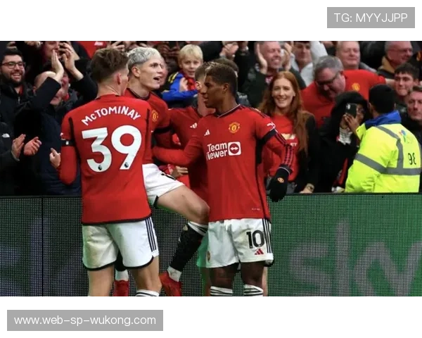 曼联深陷战术困局：豪门光环褪去，重建之路何在？